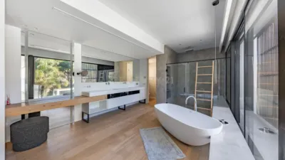 Chalet on Passeig Marítim photo 36