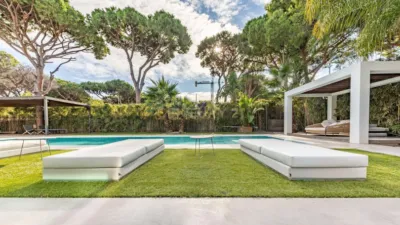 Chalet on Passeig Marítim photo 3
