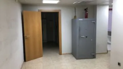 Local comercial en venta en Calle Avfinisterre Esquina Ronda - Vista 4