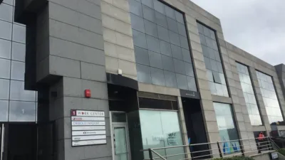 Local comercial en venta en Calle Clcoruña A Copernico - Vista 2