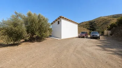 Rustic finca in Almáchar photo 13