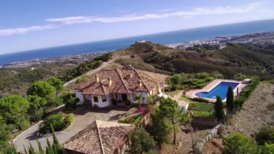 Rustic Finca in Altos de Estepona photo 2