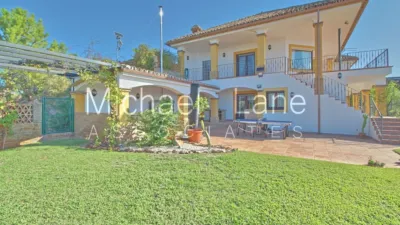 Rustic Finca in Altos de Estepona photo 11