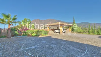 Rustic Finca in Altos de Estepona photo 5