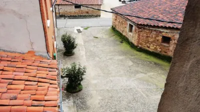 Townhouse in Castrillo de La Reina photo 34