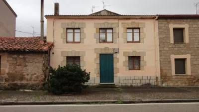 Townhouse in Castrillo de La Reina photo 36