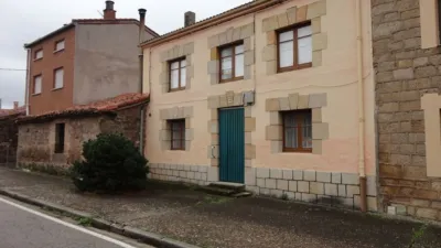 Townhouse in Castrillo de La Reina photo 37