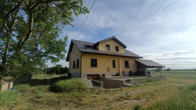 Chalet en Carracedelo photo 5