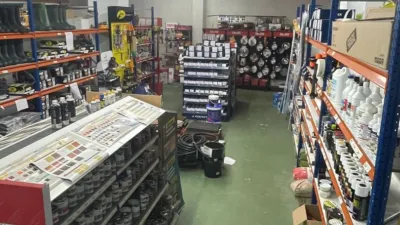 Local comercial en alquiler en Carballo (Carballo) - Más