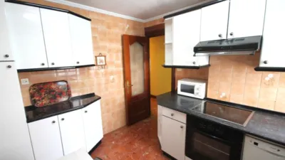 Apartment in Santurtzi's Parkea-Txitxarra area photo 3