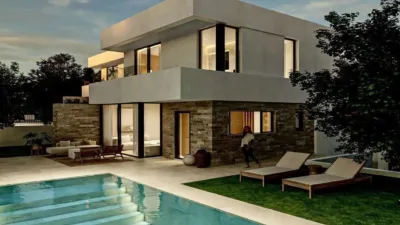 Chalet in Golf Bahía Urbanization photo 3