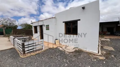 Rustic Finca in Tindaya photo 4