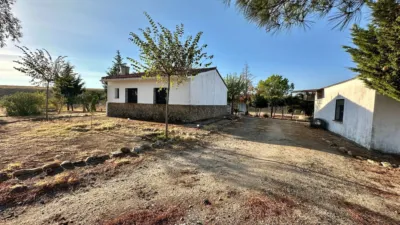 Rustic Finca in Casatejada photo 4
