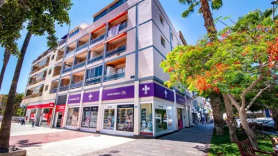 Apartamento en venta en Calle Amalia Alayón, 28, Los Cristianos (Arona) de 269.000 €
