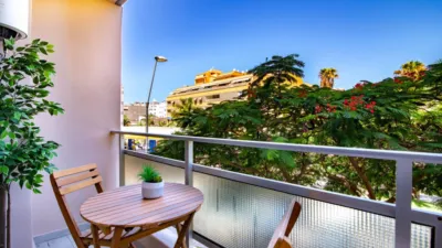 Apartamento en venta en Calle Amalia Alayón, 28, Los Cristianos (Arona) de 269.000 €
