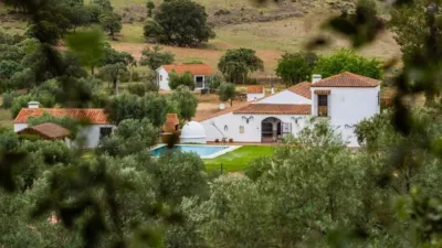 Chalet in Peñarroya-Pueblonuevo photo 2