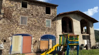 Chalet in Olot photo 2