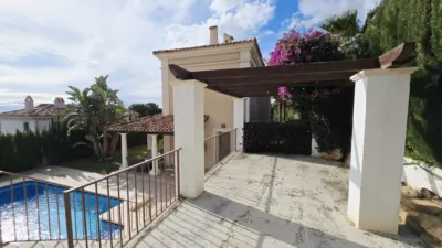 Chalet in Golf Bahía Urbanization photo 17