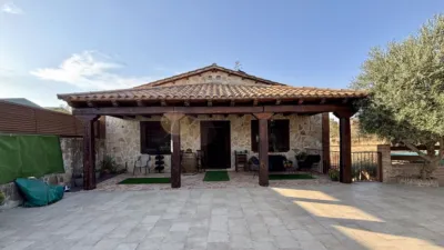 Rustic Finca in Malpartida de Plasencia photo 3