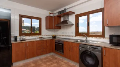 Chalet en venta en Calle Sabina, número 3A4, Corralejo (La Oliva) de 415.000 €