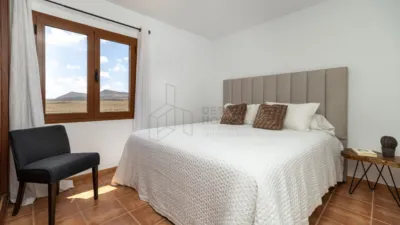 Chalet en venta en Calle Sabina, número 3A4, Corralejo (La Oliva) de 415.000 €