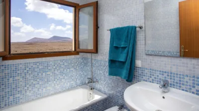 Chalet en venta en Calle Sabina, número 3A4, Corralejo (La Oliva) de 415.000 €
