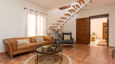 Chalet en venta en Calle Sabina, número 3A4, Corralejo (La Oliva) de 415.000 €
