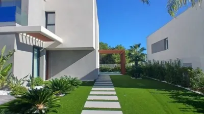 Chalet in Golf Bahía Urbanisation photo 11