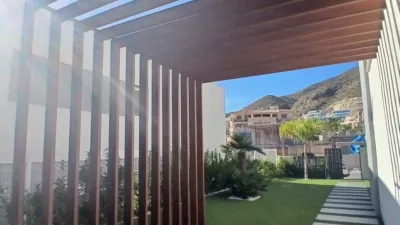 Chalet in Golf Bahía Urbanisation photo 9
