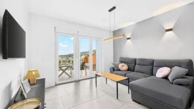 Apartment on Paises Bajos Street photo 2