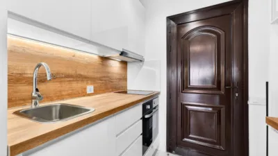 Apartment on Paises Bajos Street photo 5