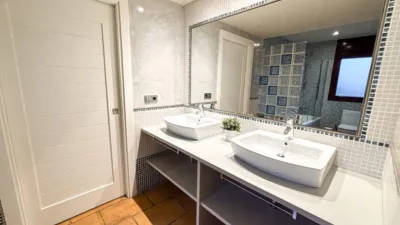 Chalet en alquiler en Llorà, Llorà (Sant Martí de Llémena) de 3.500 €<span>/mes</span>