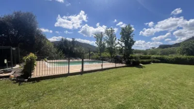 Chalet en alquiler en Llorà, Llorà (Sant Martí de Llémena) de 3.500 €<span>/mes</span>