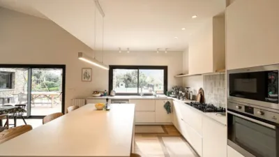 Chalet en alquiler en Llorà, Llorà (Sant Martí de Llémena) de 3.500 €<span>/mes</span>