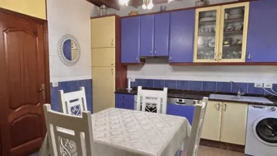 Chalet in A Ramalleira (Ribadeume) photo 12