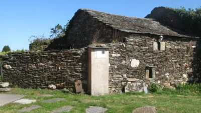 Chalet in A Ramalleira (Ribadeume) photo 13