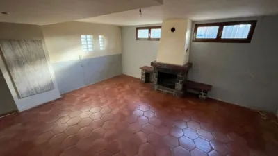 Chalet en venta en Utebo, Utebo de 295.000 €
