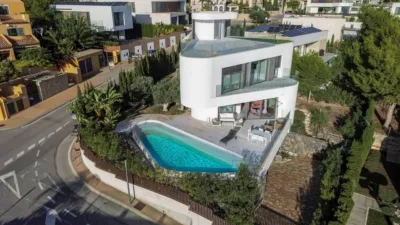 Chalet in Golf Bahía Urbanization photo 16