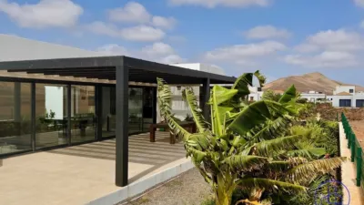 Chalet in Caldereta photo 2