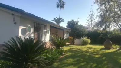 Chalet en venta en Guadalmar, Guadalmar (Distrito Churriana. Málaga Capital) de 2.200.000 €