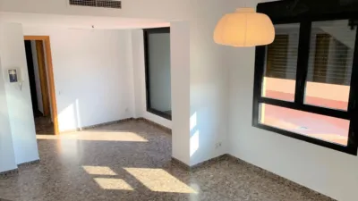 Piso en alquiler en Benicalap - Imagen 6