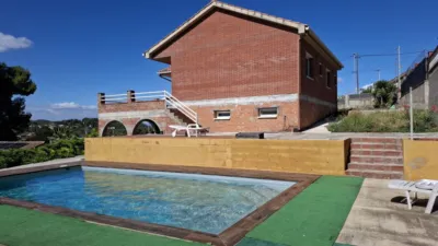 Chalet in Olesa de Bonesvalls photo 6