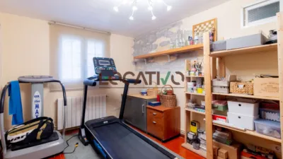 Semi-detached House in Urban Core photo 35