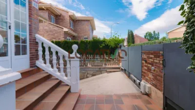 Semi-detached House in Urban Core photo 42