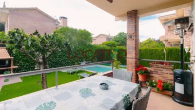 Semi-detached House in Urban Core photo 41