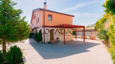 Semi-detached house in Quijorna photo 36