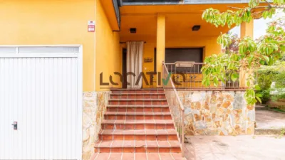 Chalet in Santa María de la Alameda photo 3