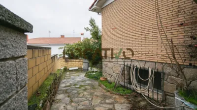 Chalet in Robledo de Chavela photo 5