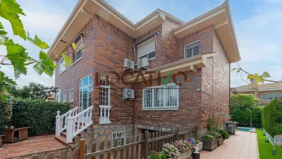 Semi-detached House in Urban Core photo 47