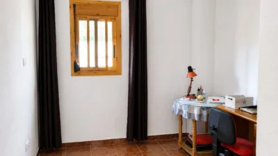 Chalet in Chiva photo 30